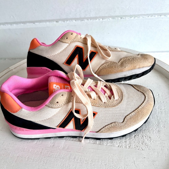 New Balance Women's Pink and Black Sneakers - Picture 4 of 9